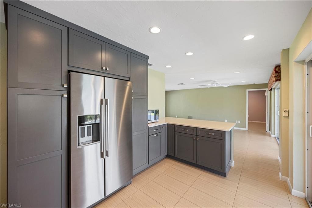 9757 Berkshire St, Naples, FL 34109-11