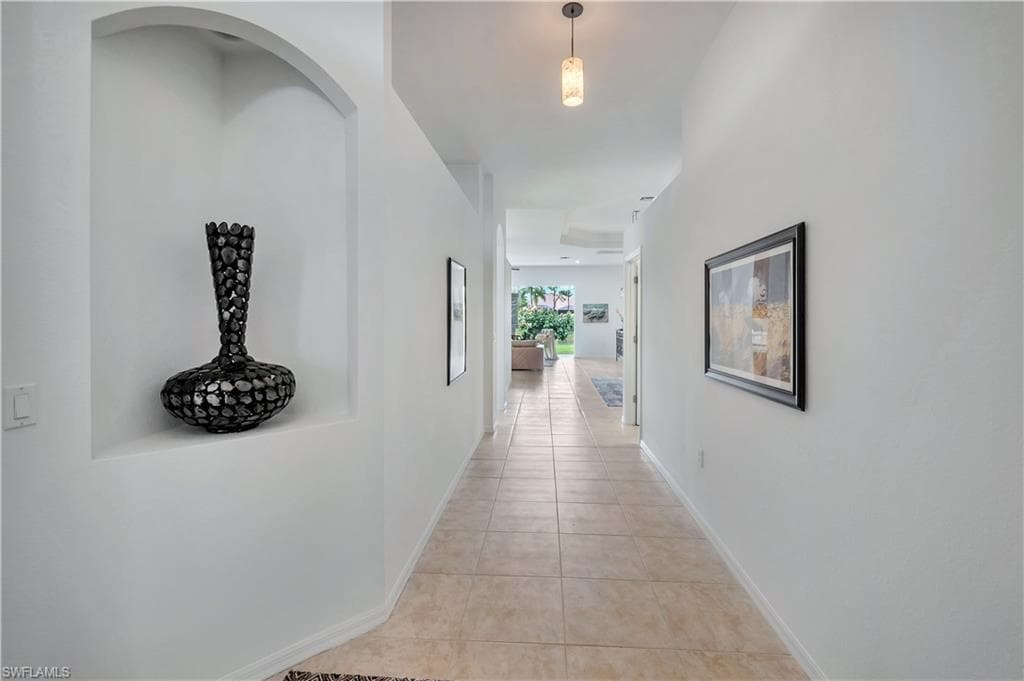 14095 Mirror Ct, Naples, FL 34114-3