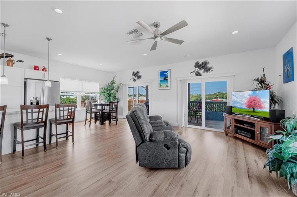 405 Copeland Ave N, Everglades City, FL 34139-21