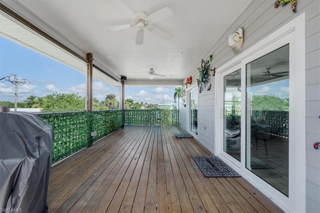 405 Copeland Ave N, Everglades City, FL 34139-1