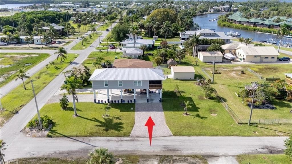 405 Copeland Ave N, Everglades City, FL 34139-32