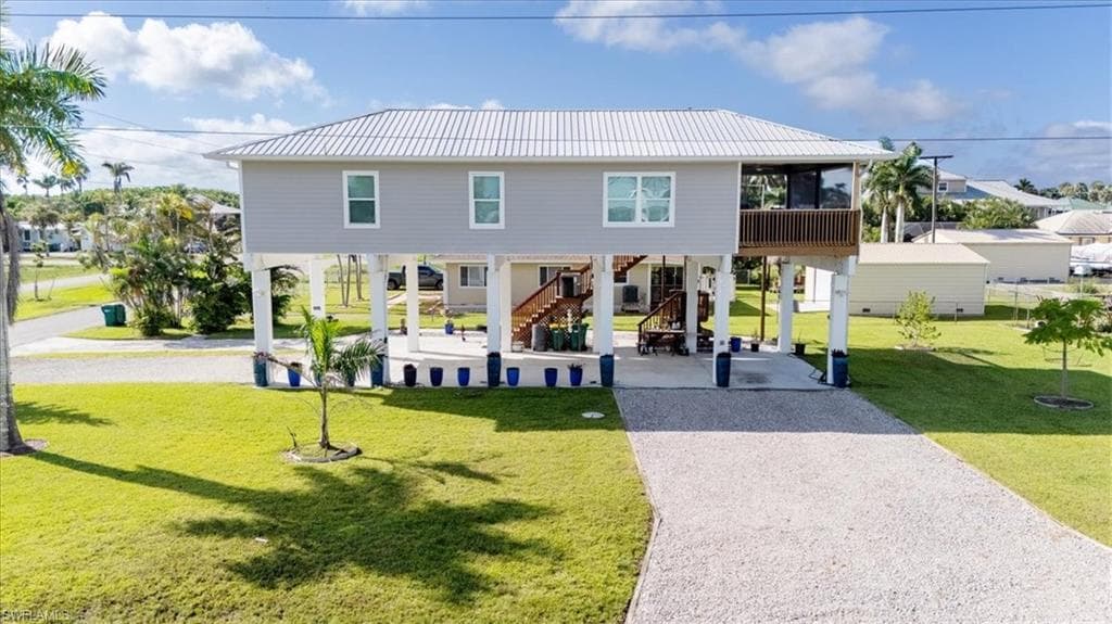 405 Copeland Ave N, Everglades City, FL 34139-4