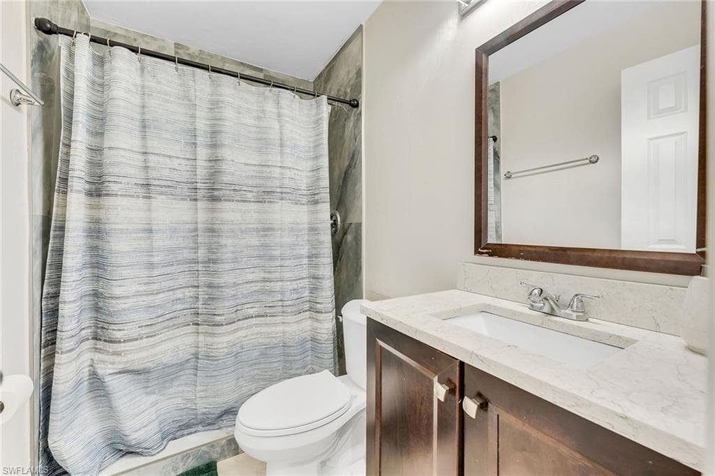 4949 22nd Pl SW, Naples, FL 34116-15