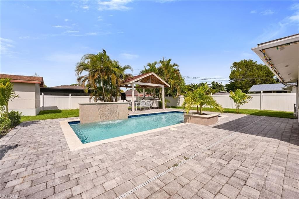 4949 22nd Pl SW, Naples, FL 34116-17