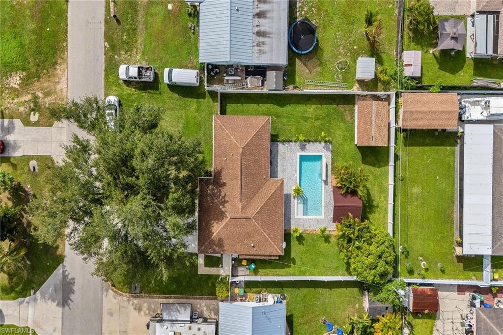 4949 22nd Pl SW, Naples, FL 34116-28
