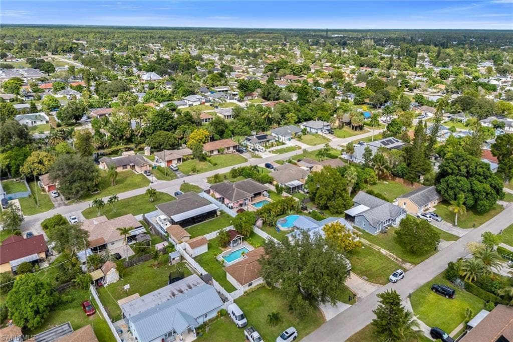 4949 22nd Pl SW, Naples, FL 34116-30
