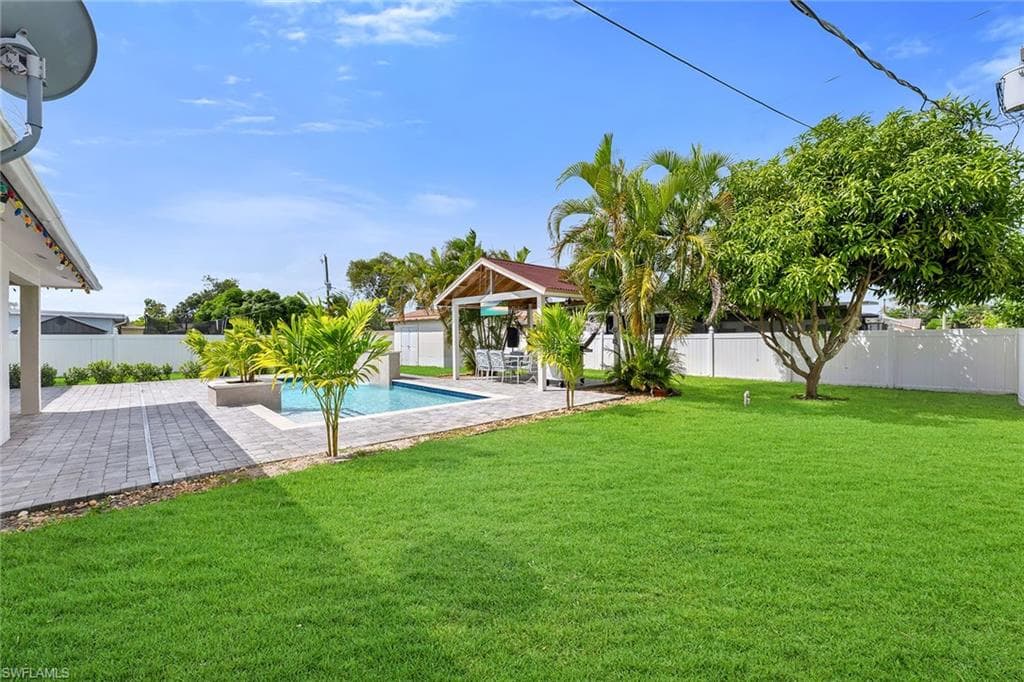 4949 22nd Pl SW, Naples, FL 34116-3