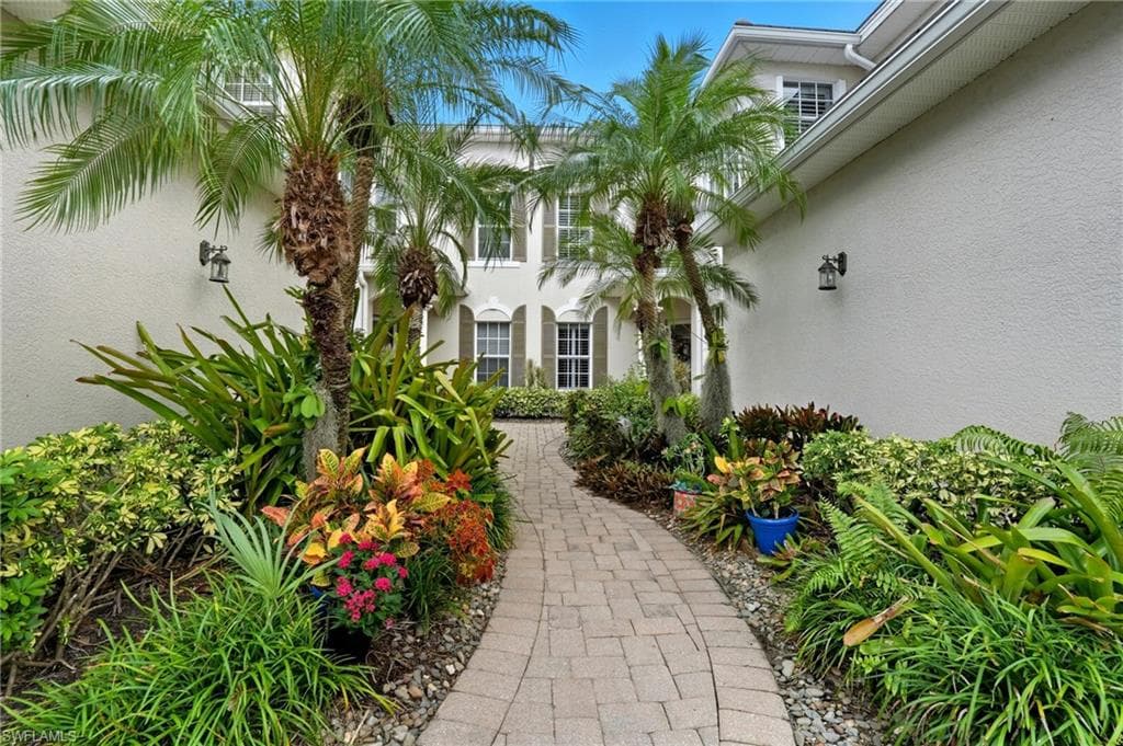 4960 Shaker Heights Ct 102, Naples, FL 34112-36