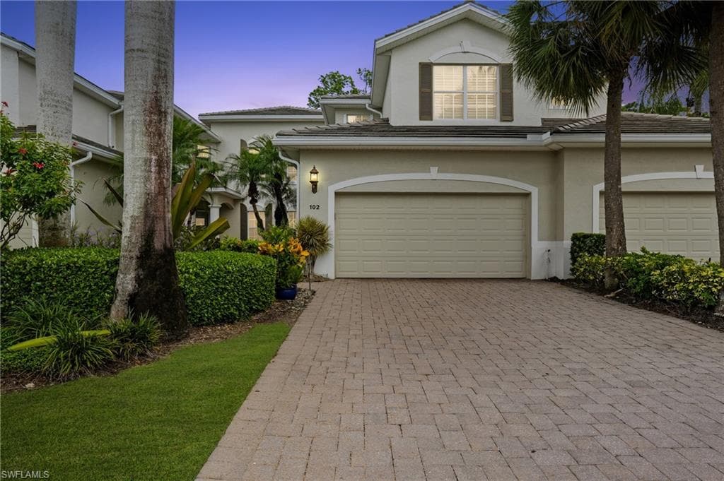 4960 Shaker Heights Ct 102, Naples, FL 34112-2