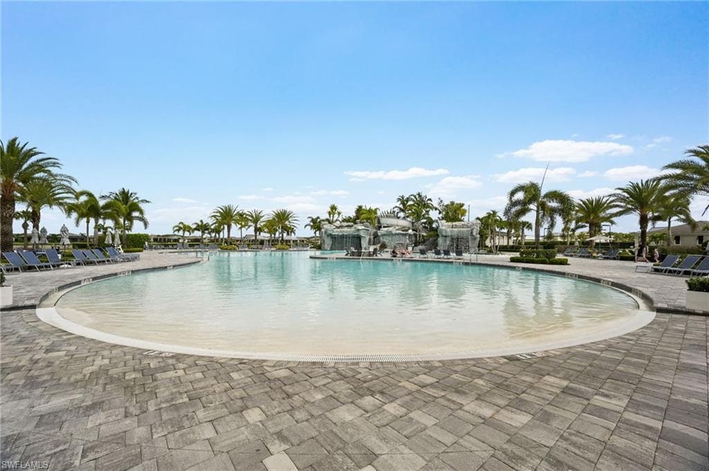19586 Deming Ln, Estero, FL 33928-37