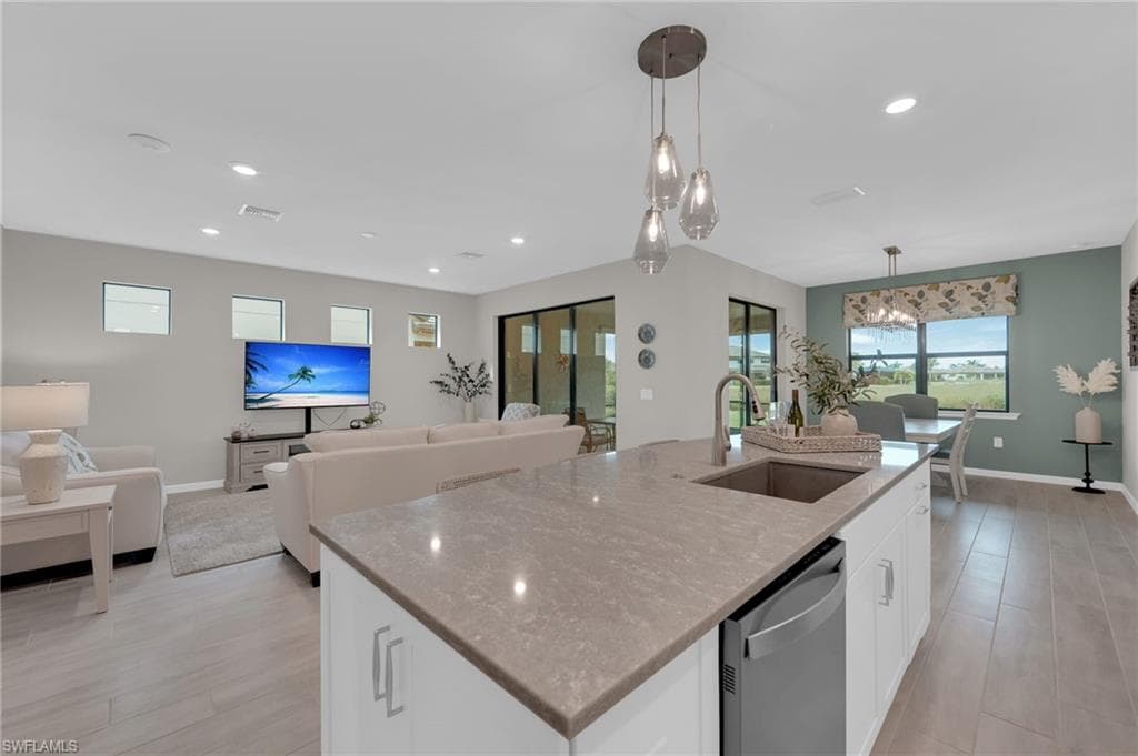 19586 Deming Ln, Estero, FL 33928-7