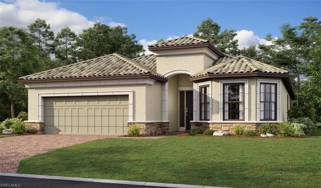 15820 Derna St, Naples, FL 34114-1