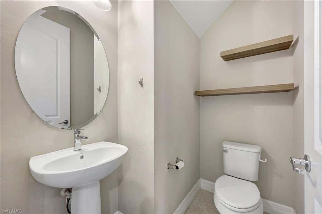 7265 Wilton Dr, Naples, FL 34109-20