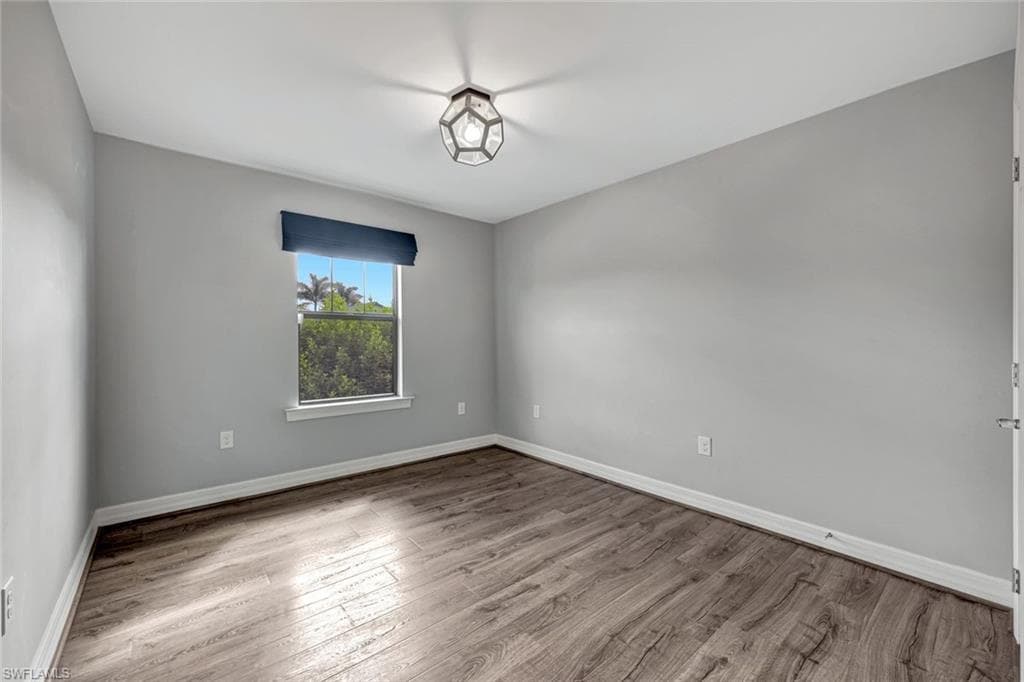 7265 Wilton Dr, Naples, FL 34109-36
