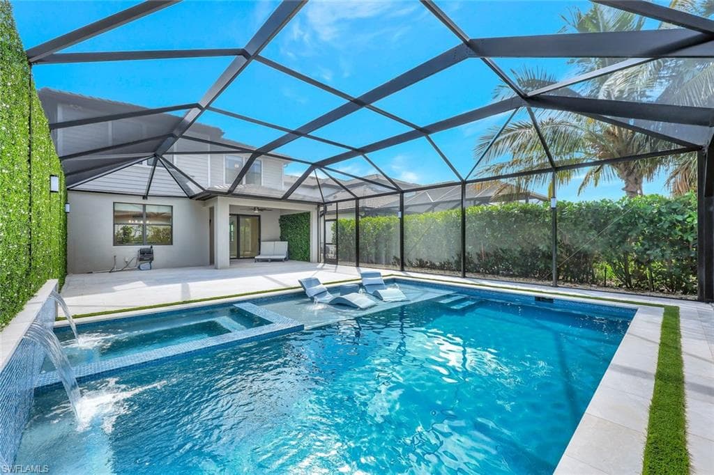 7265 Wilton Dr, Naples, FL 34109-39