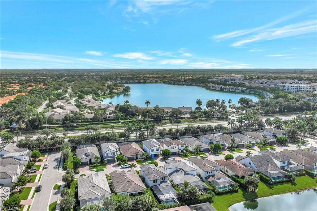 7265 Wilton Dr, Naples, FL 34109-44