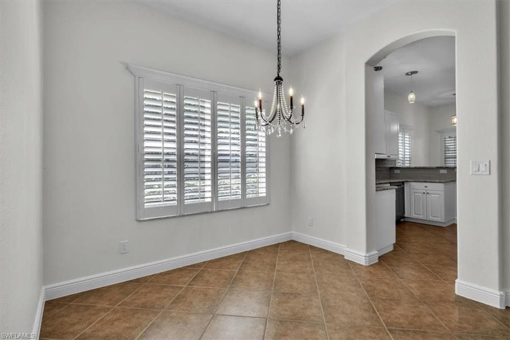837 Vistana Cir 20, Naples, FL 34119-15
