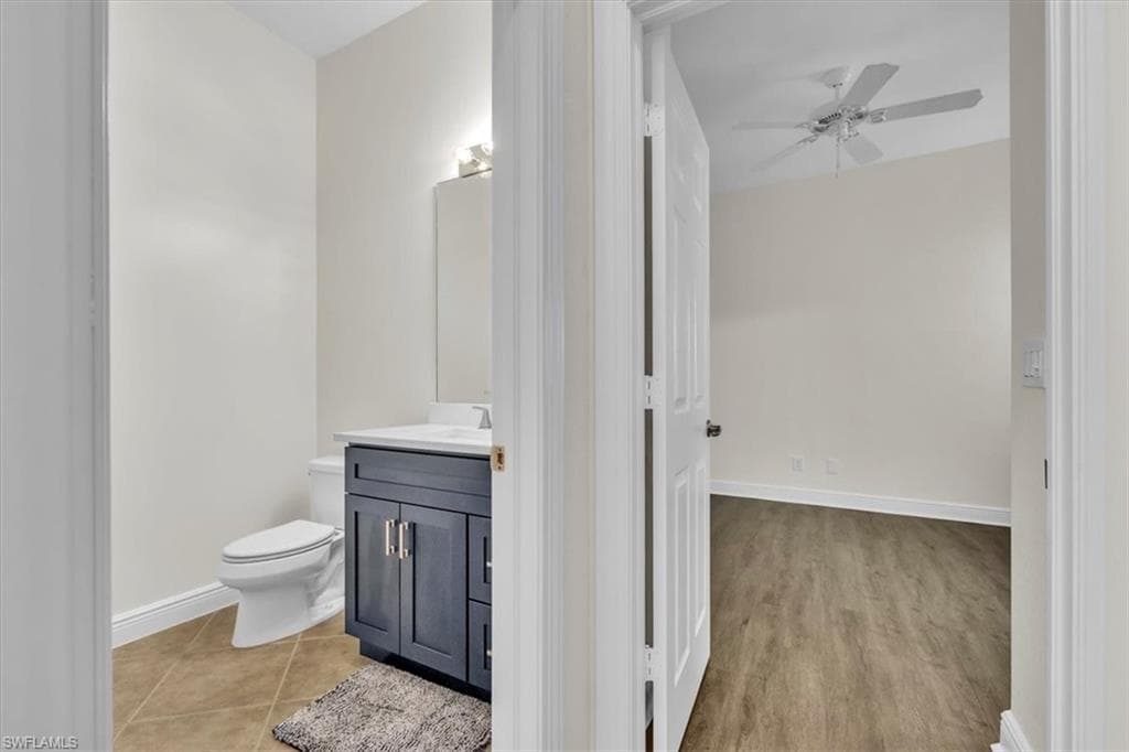 837 Vistana Cir 20, Naples, FL 34119-22