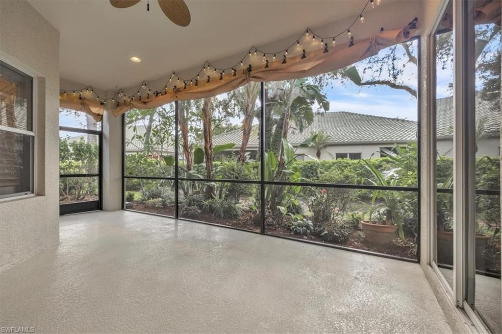 837 Vistana Cir 20, Naples, FL 34119-32