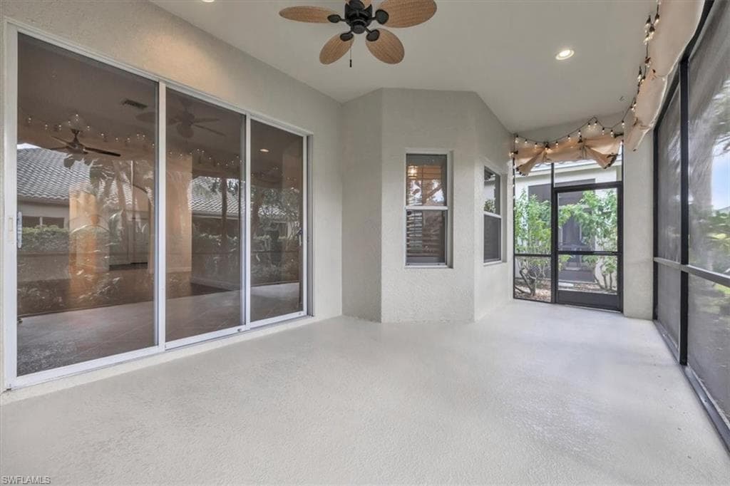 837 Vistana Cir 20, Naples, FL 34119-33