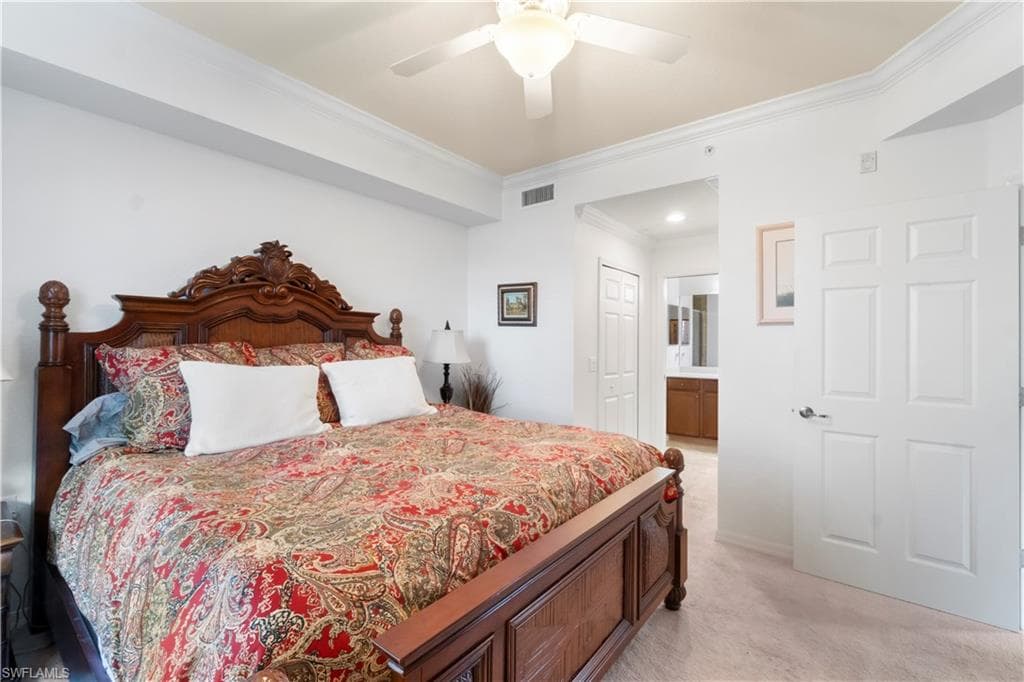 9715 Acqua Ct 121, Naples, FL 34113-9