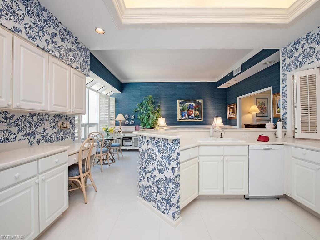8440 Abbington Cir D35, Naples, FL 34108-9