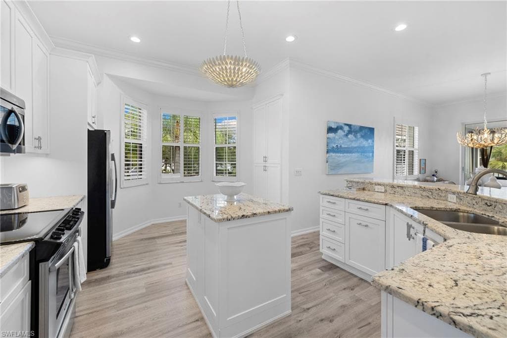 2095 Gulfstar Dr S 201, Naples, FL 34112-12