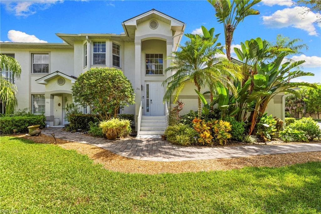 2095 Gulfstar Dr S 201, Naples, FL 34112-30