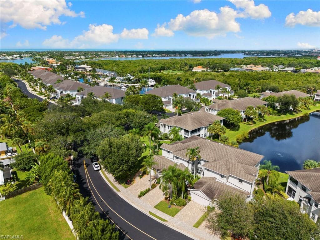 2095 Gulfstar Dr S 201, Naples, FL 34112-32