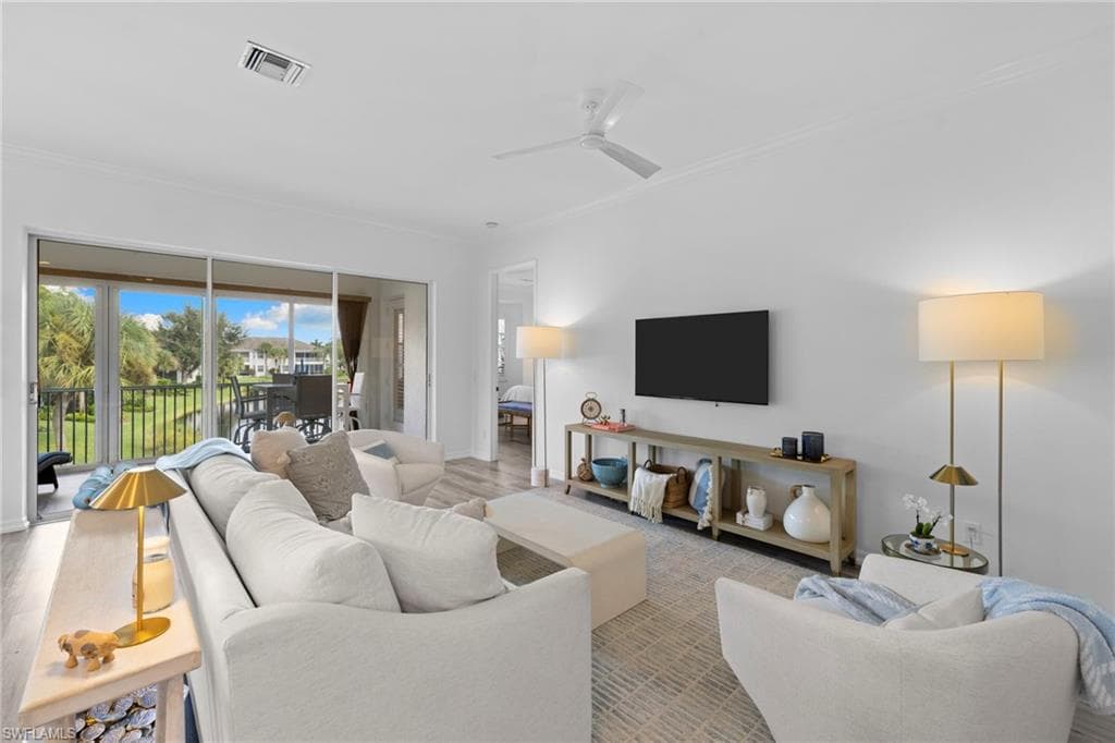 2095 Gulfstar Dr S 201, Naples, FL 34112-5