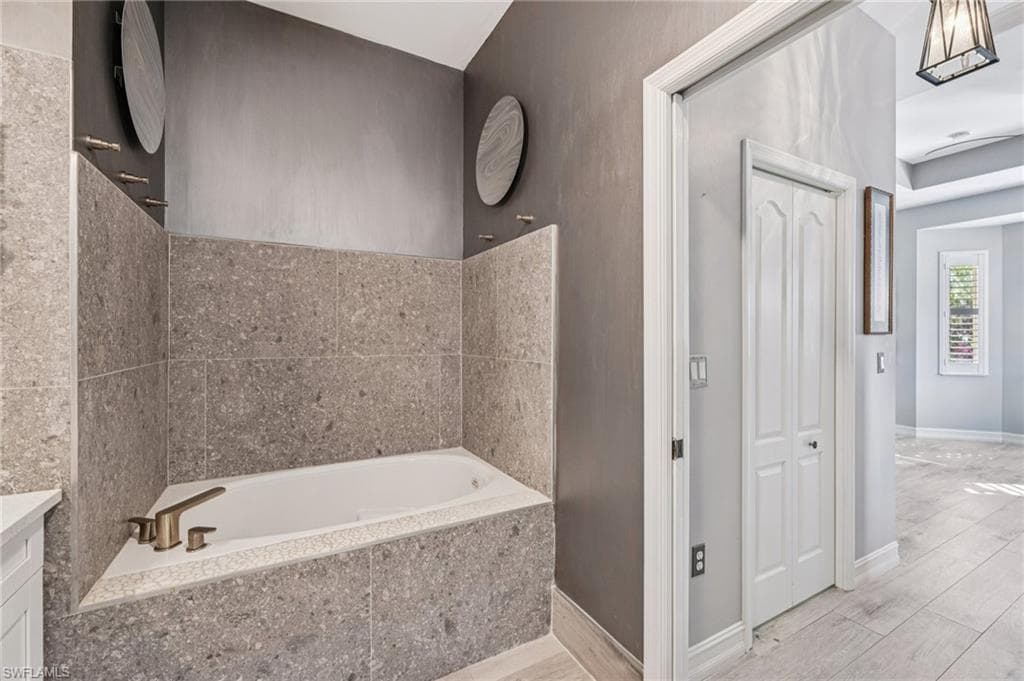 7951 Haven Dr 2, Naples, FL 34104-19