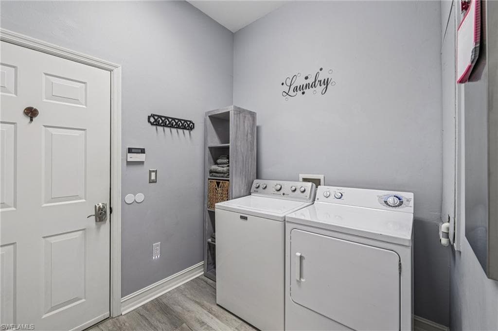 7951 Haven Dr 2, Naples, FL 34104-28