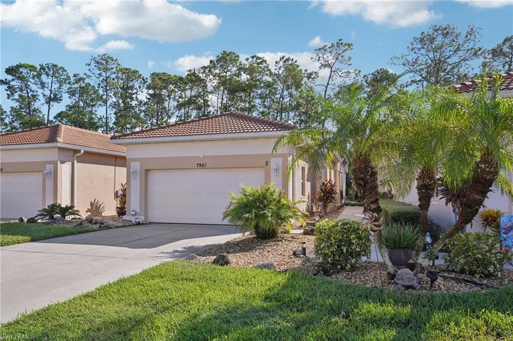 7951 Haven Dr 2, Naples, FL 34104-2