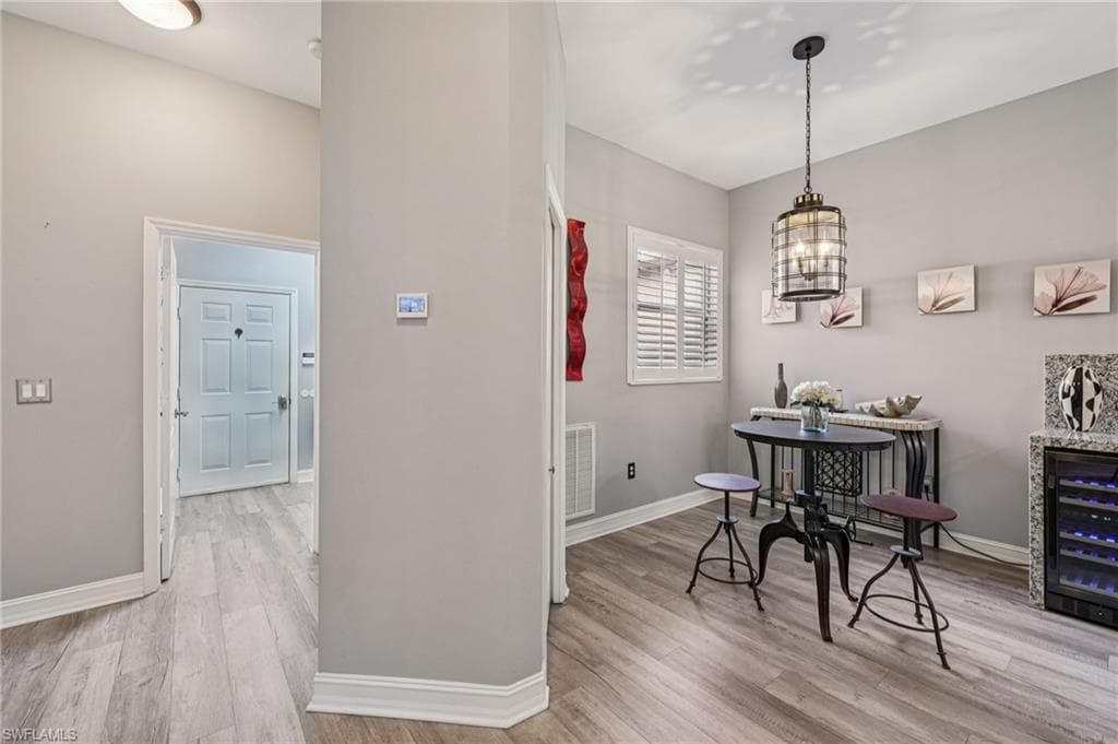7951 Haven Dr 2, Naples, FL 34104-6