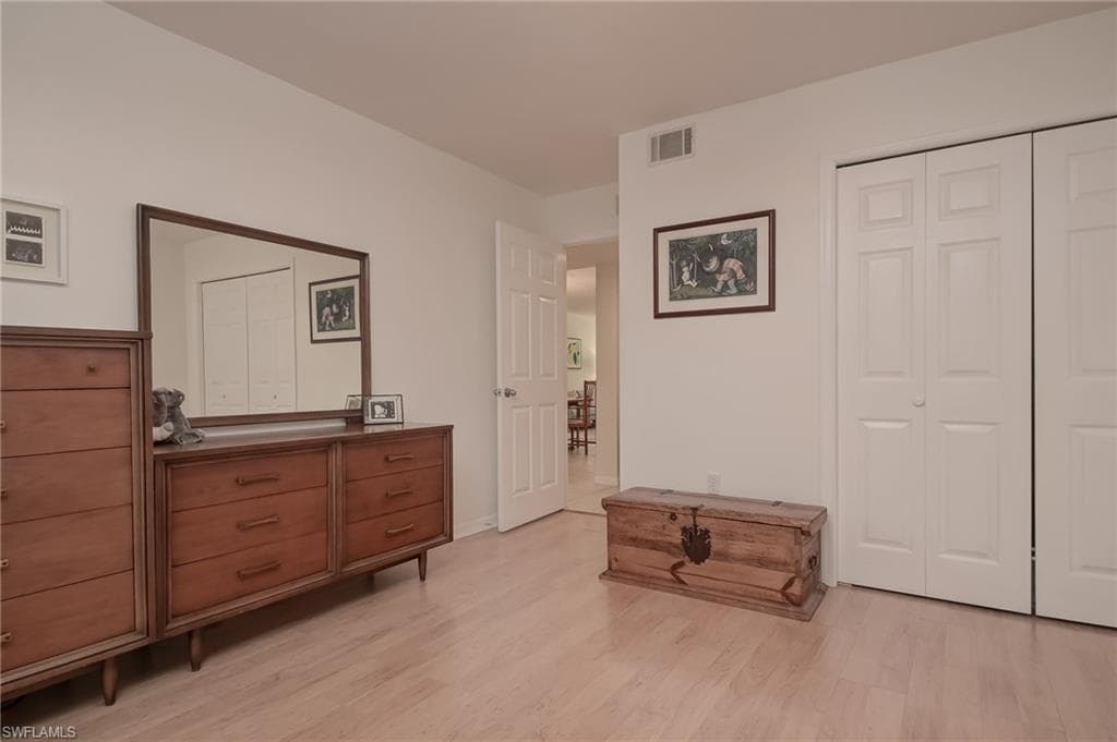285 Naples Cove Dr 1103, Naples, FL 34110-16