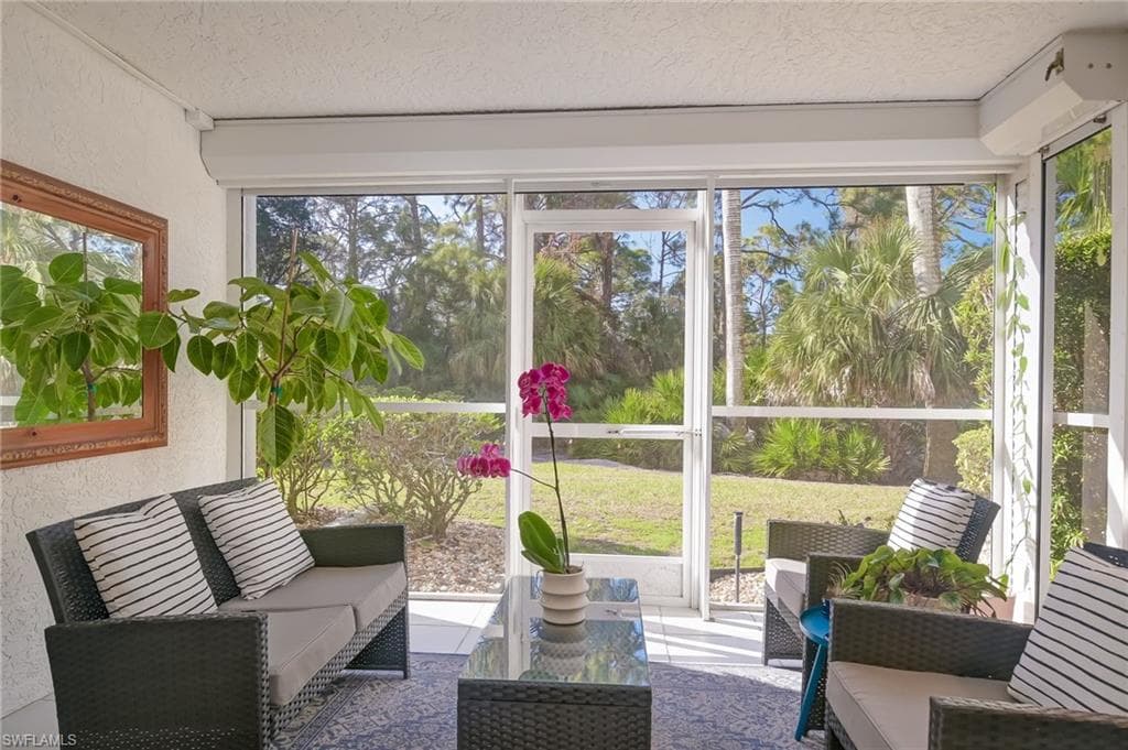285 Naples Cove Dr 1103, Naples, FL 34110-4