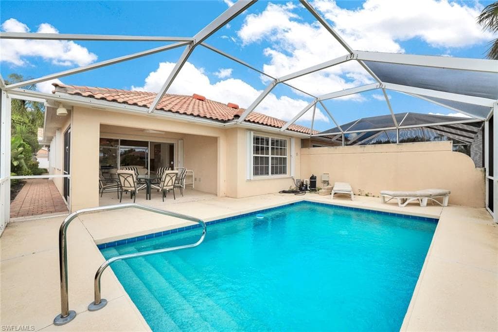 4307 Redonda Ln, Naples, FL 34119-27