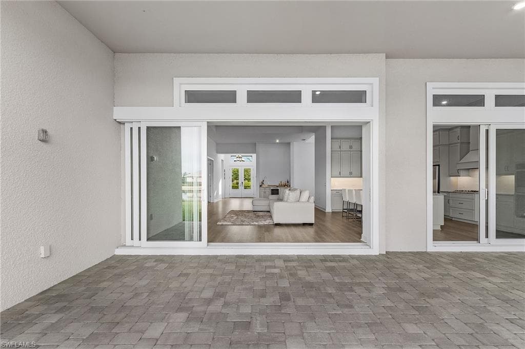 15408 Turin Dr, Naples, FL 34114-18