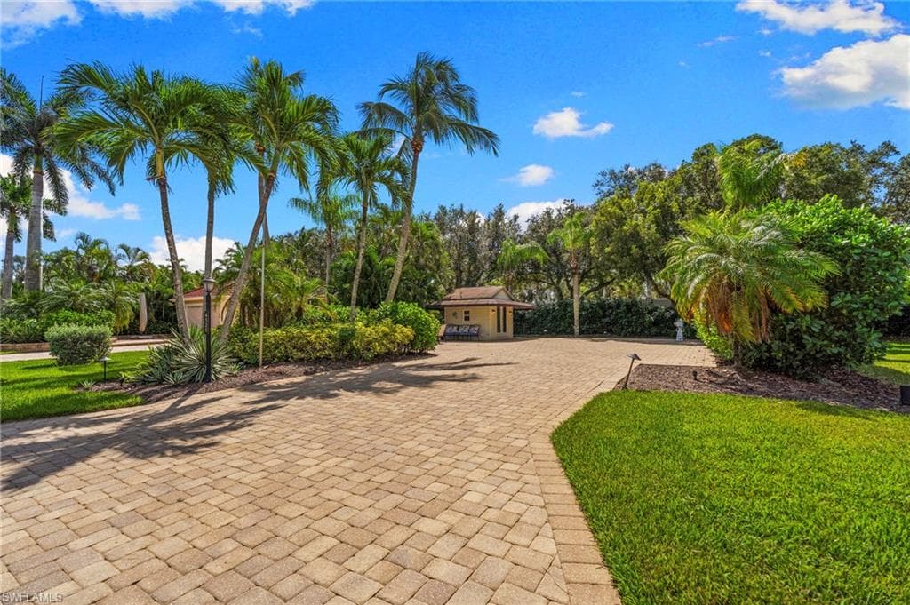 4520 Southern Breeze Dr, Naples, FL 34114-31