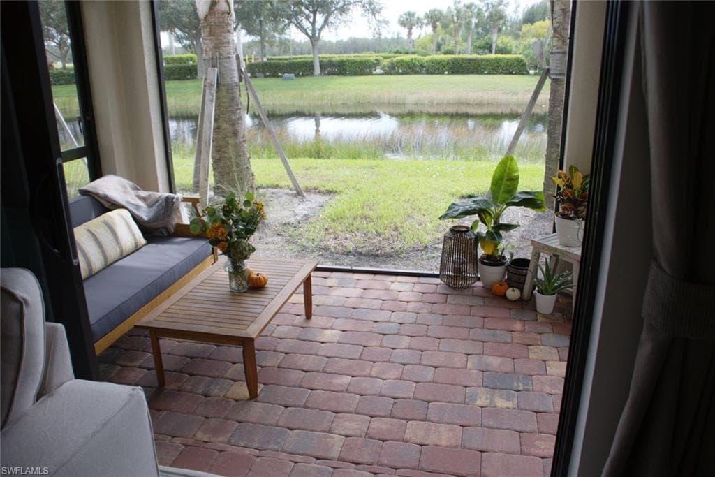 1526 Lake Jessup Cir, Cape Coral, FL 33909-15
