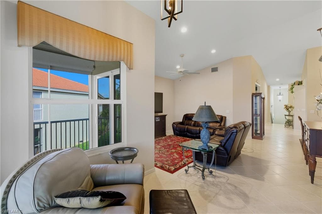 2590 Marshcreek Ln 202, Naples, FL 34119-8
