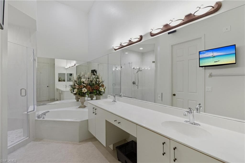 2590 Marshcreek Ln 202, Naples, FL 34119-20