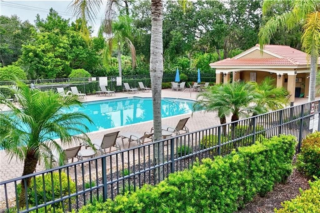 2590 Marshcreek Ln 202, Naples, FL 34119-35
