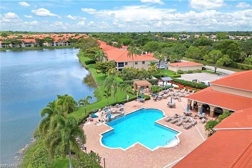 2590 Marshcreek Ln 202, Naples, FL 34119-37