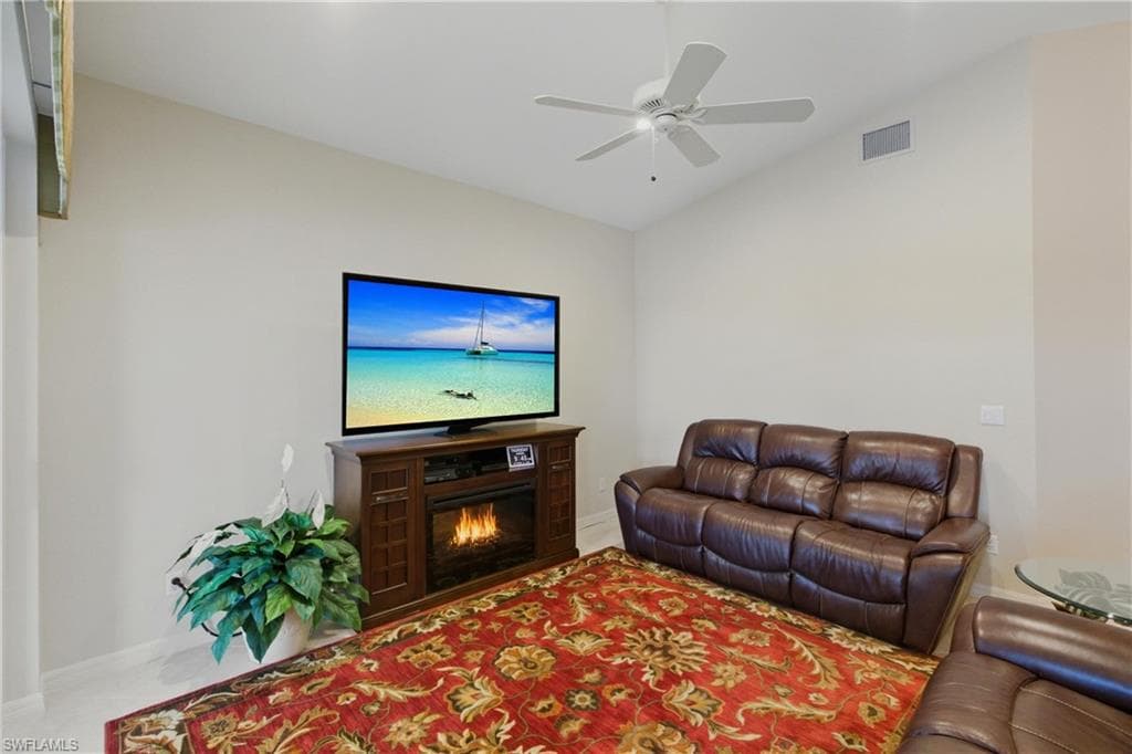 2590 Marshcreek Ln 202, Naples, FL 34119-4