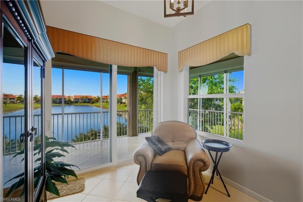 2590 Marshcreek Ln 202, Naples, FL 34119-7