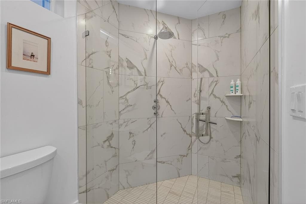 95 Cypress View Dr, Naples, FL 34113-11