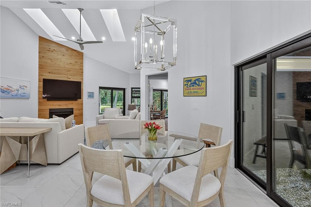 95 Cypress View Dr, Naples, FL 34113-6