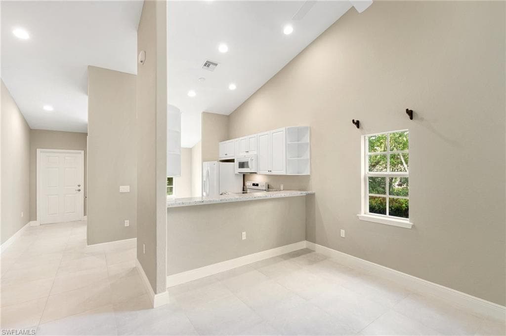 3555 Avion Woods Ct 501, Naples, FL 34104-11