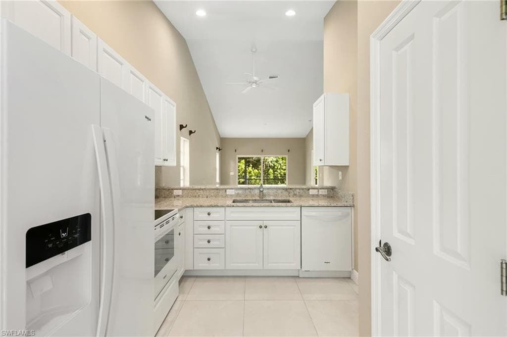 3555 Avion Woods Ct 501, Naples, FL 34104-17